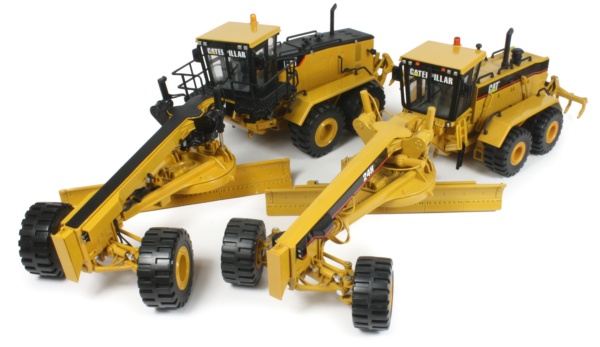 Caterpillar 24M Grader